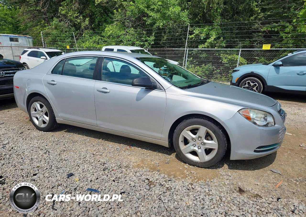 2012 Chevrolet Malibu Ls VIN:1G1ZB5E04CF103830 - 4