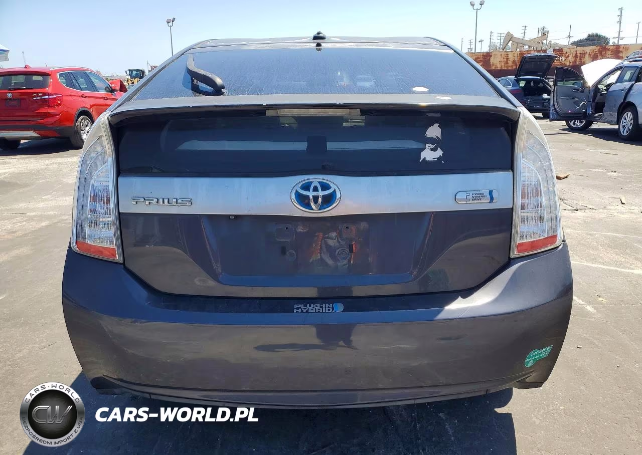 2014 Toyota Prius Plug-In Hybrid Base VIN:JTDKN3DP6E3063273 - 6
