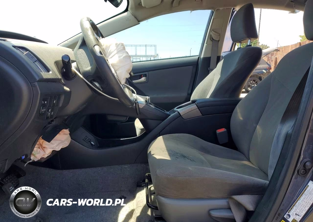 2014 Toyota Prius Plug-In Hybrid Base VIN:JTDKN3DP6E3063273 - 7