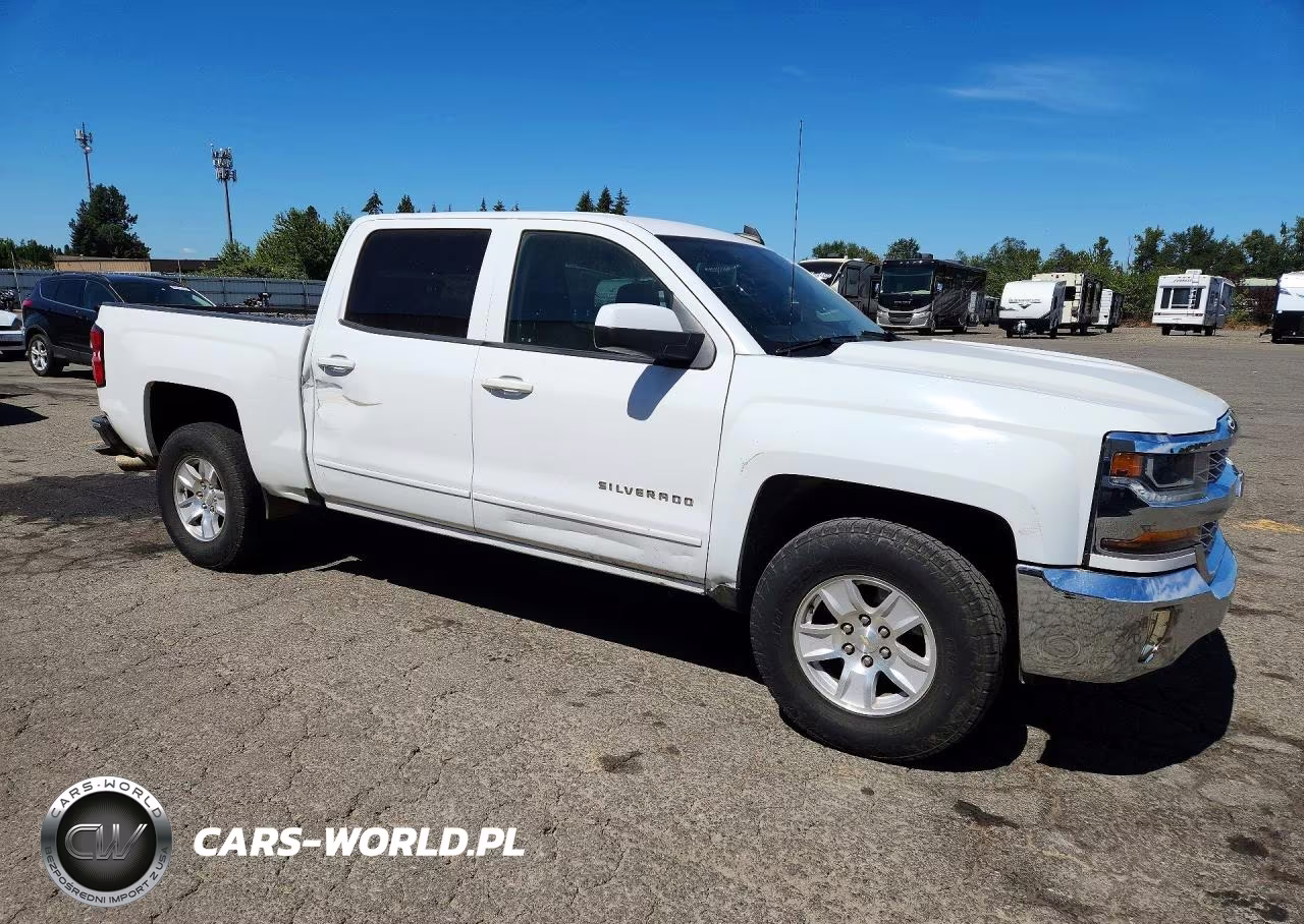 2018 Chevrolet Silverado C1500 Lt VIN:3GCPCREC3JG517657 - 4