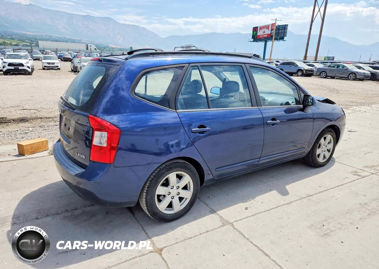 2008 Kia Rondo Lx VIN:KNAFG526087162814 - 3