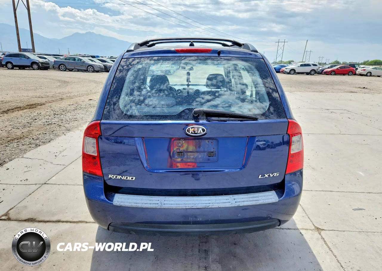 2008 Kia Rondo Lx VIN:KNAFG526087162814 - 6