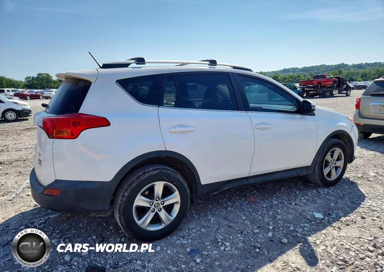 2015 Toyota Rav4 Xle VIN:2T3RFREV9FW275787 - 3