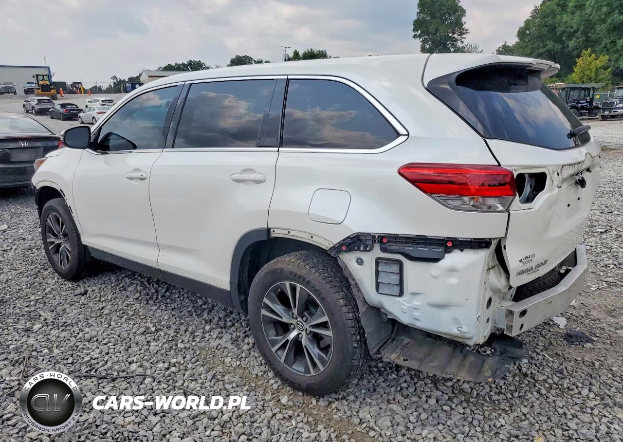 2019 Toyota Highlander Le VIN:5TDZARFHXKS047297 - 2