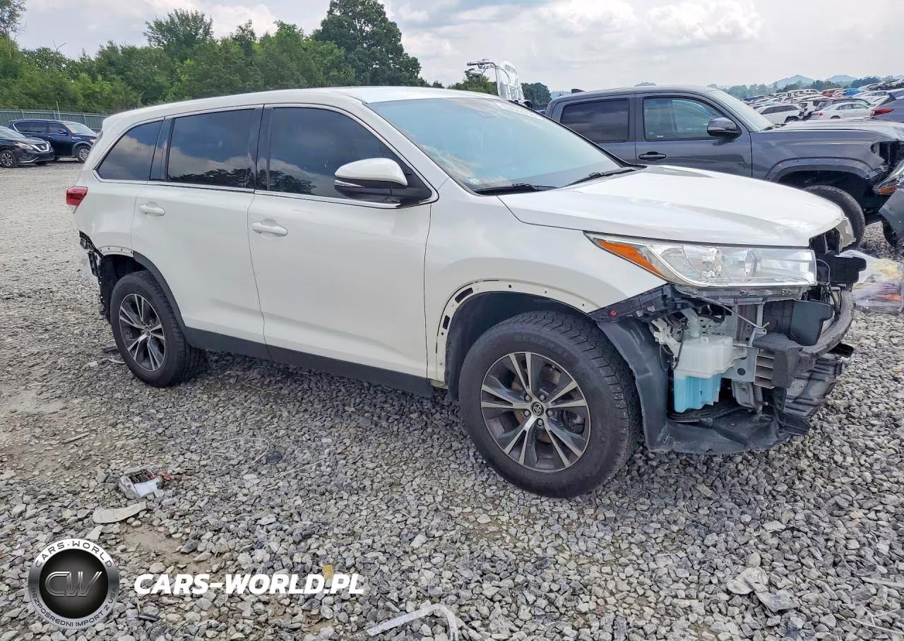2019 Toyota Highlander Le VIN:5TDZARFHXKS047297 - 4