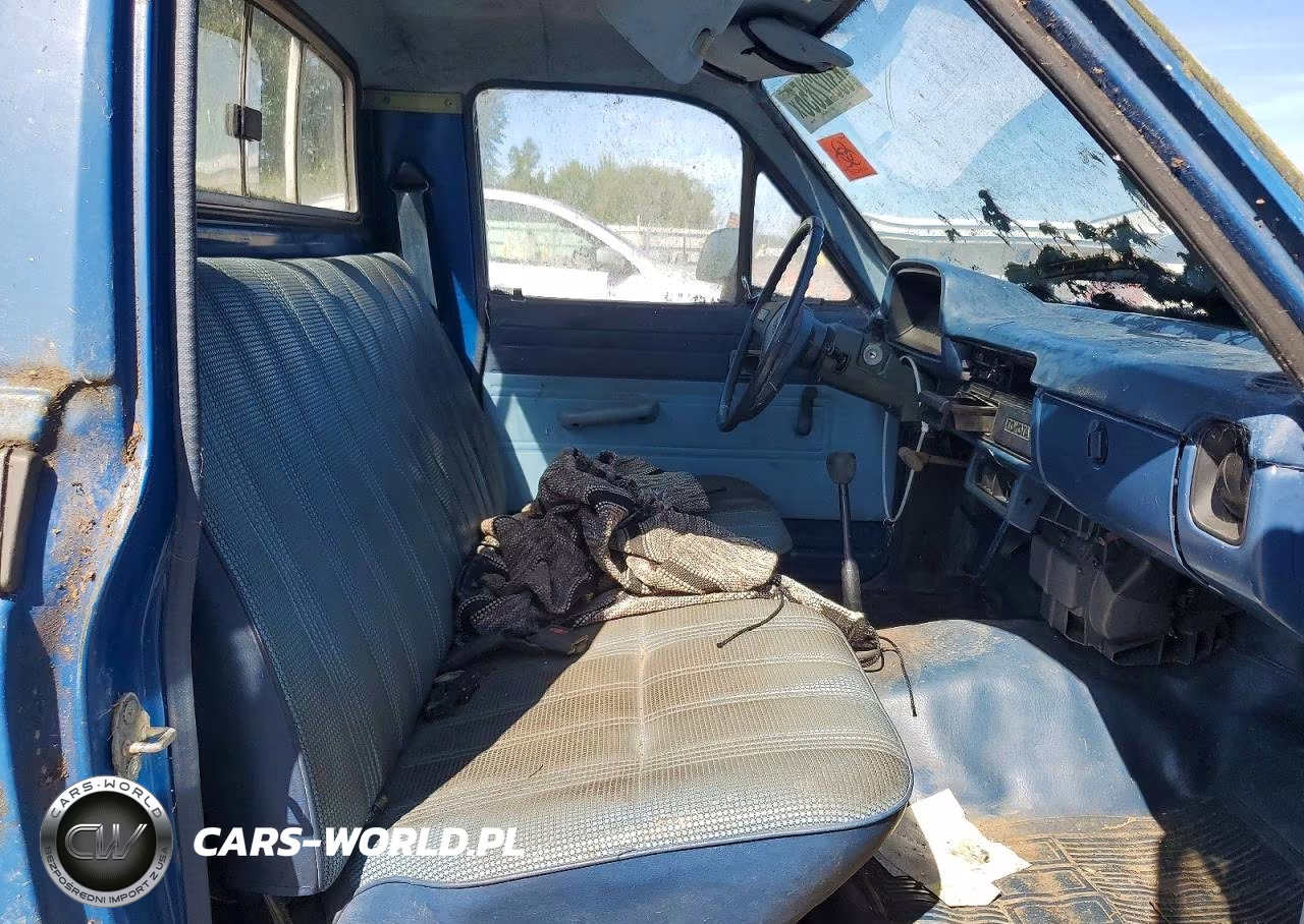 1982 Toyota Pickup - Cab Chassis 1-2 Ton Dlx VIN:JT4RN44DXC0089576 - 10