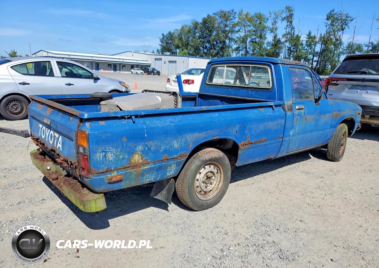 1982 Toyota Pickup - Cab Chassis 1-2 Ton Dlx VIN:JT4RN44DXC0089576 - 3