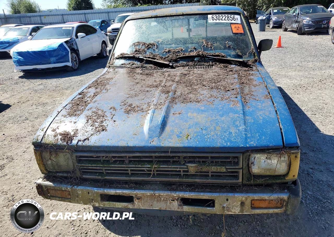 1982 Toyota Pickup - Cab Chassis 1-2 Ton Dlx VIN:JT4RN44DXC0089576 - 5