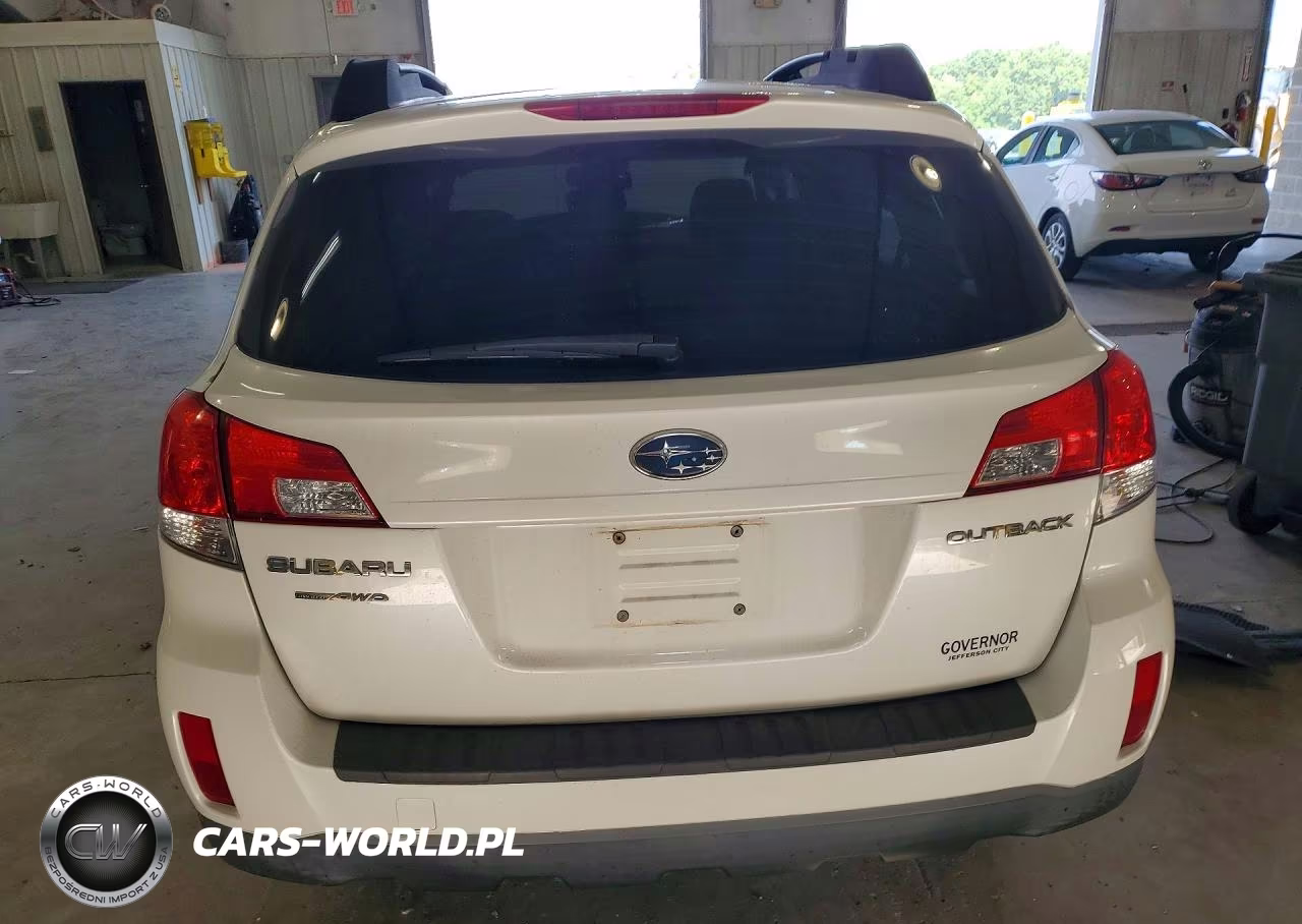 2013 Subaru Outback 2.5I Premium VIN:4S4BRCCC5D3283422 - 6