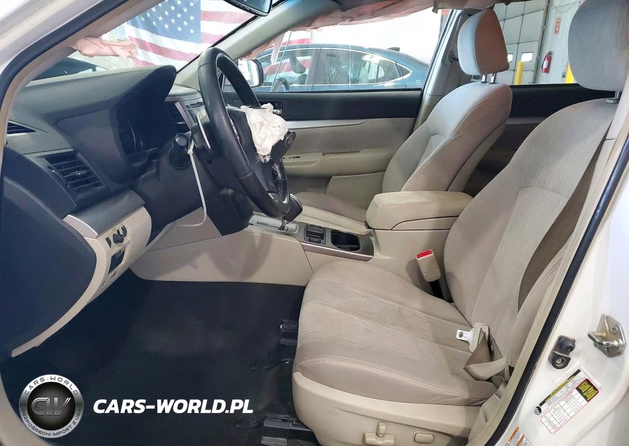 2013 Subaru Outback 2.5I Premium VIN:4S4BRCCC5D3283422 - 7