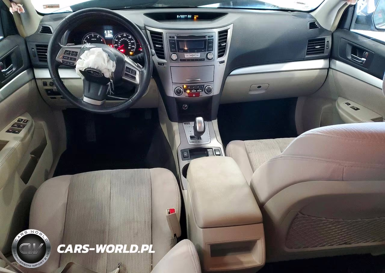 2013 Subaru Outback 2.5I Premium VIN:4S4BRCCC5D3283422 - 8