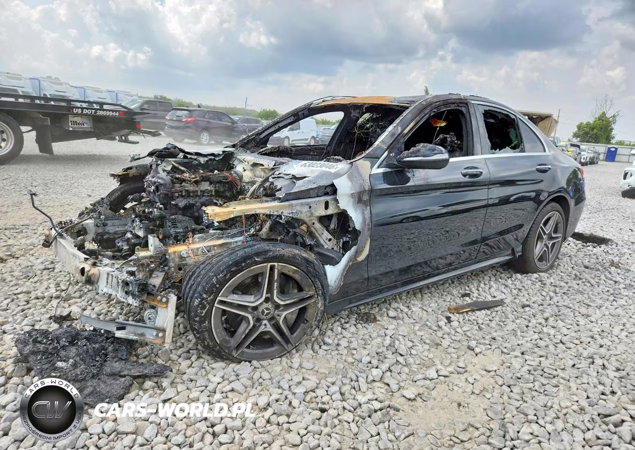 2020 Mercedes-Benz C 300 4Matic – zdjęcie 1 z 12