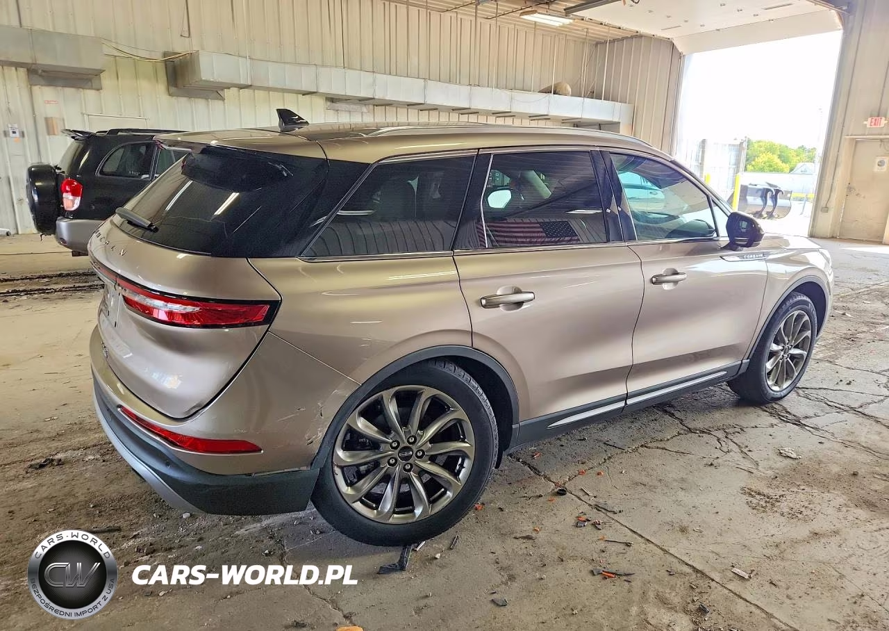 2020 Lincoln Corsair VIN:5LMCJ1D90LUL28792 - 3