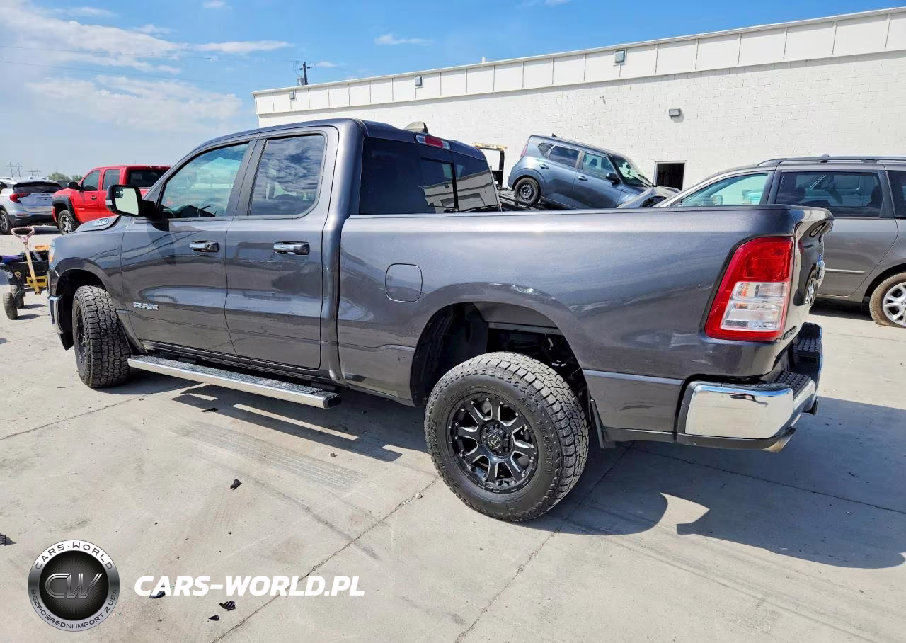 2020 Ram 1500 Big Horn-Lone Star VIN:1C6SRFBT7LN141560 - 2