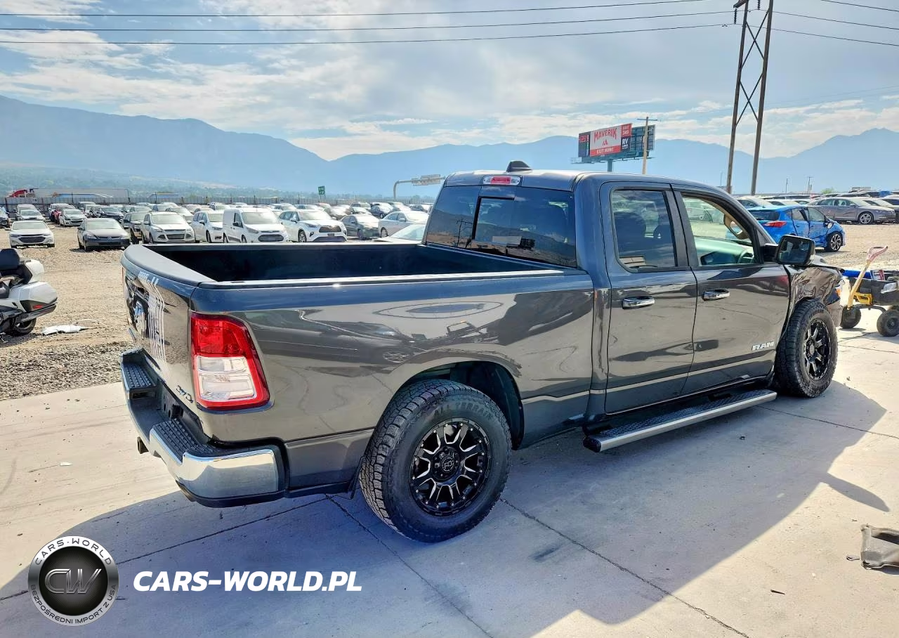 2020 Ram 1500 Big Horn-Lone Star VIN:1C6SRFBT7LN141560 - 3