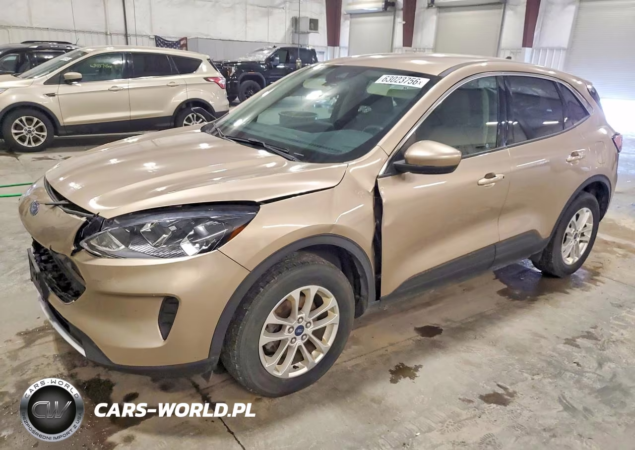 2020 Ford Escape Se