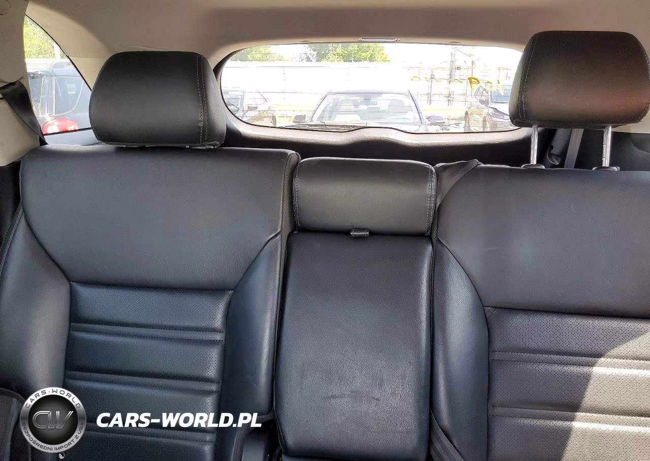 2020 Kia Sorento Ex V6 VIN:5XYPHDA54LG658279 - 10