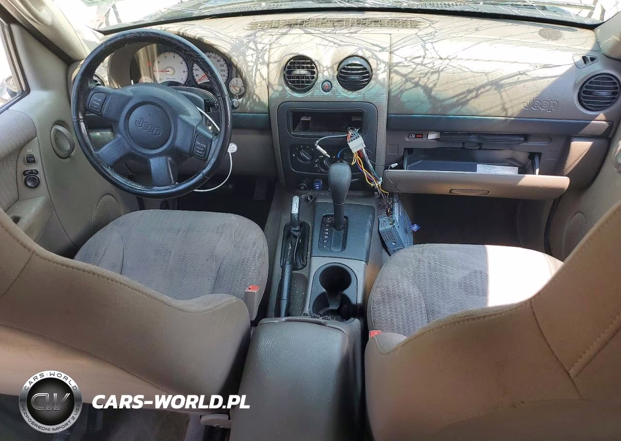 2002 Jeep Liberty Sport VIN:1J4GL48K12W221605 - 8