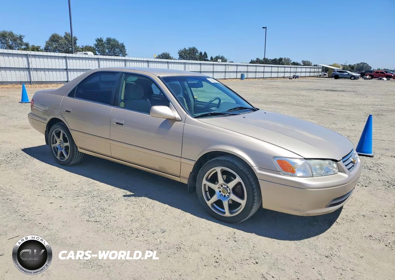 2000 Toyota Camry Le V6 VIN:JT2BF22K3Y0260219 - 4