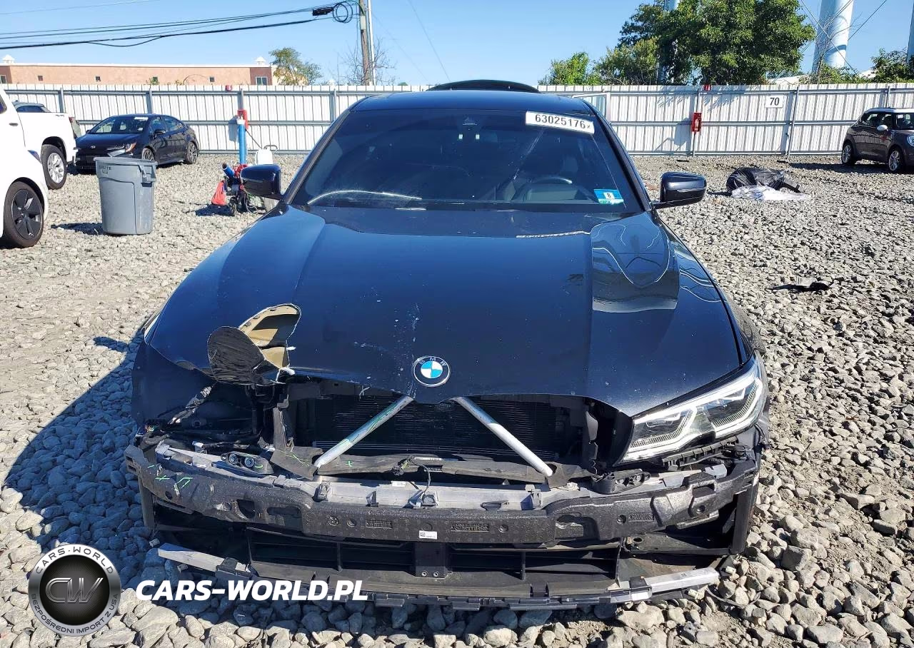 2019 BMW 330Xi VIN:WBA5R7C52KAJ79728 - 5