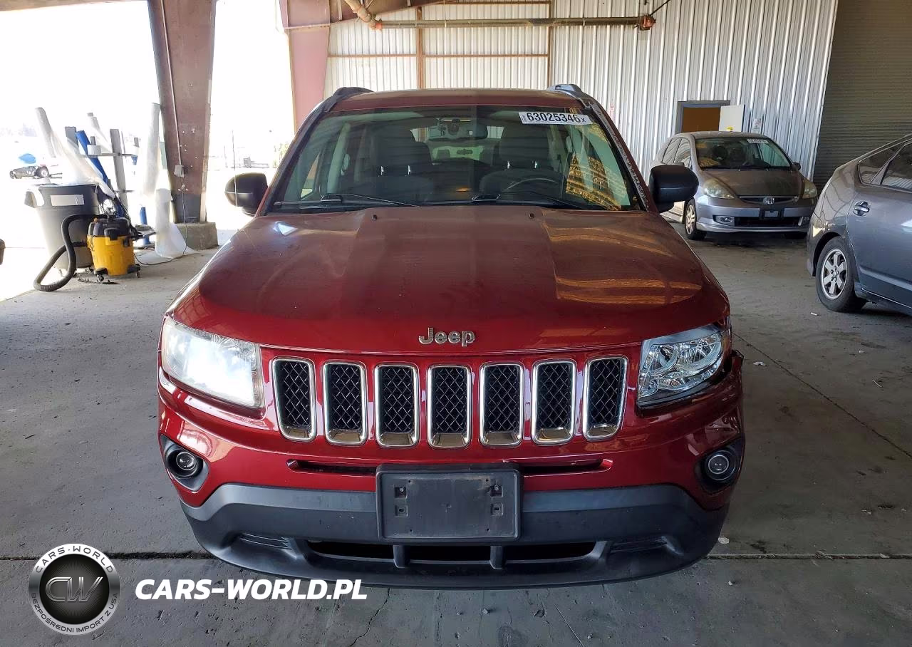 2012 Jeep Compass Latitude VIN:1C4NJCEA3CD627147 - 5