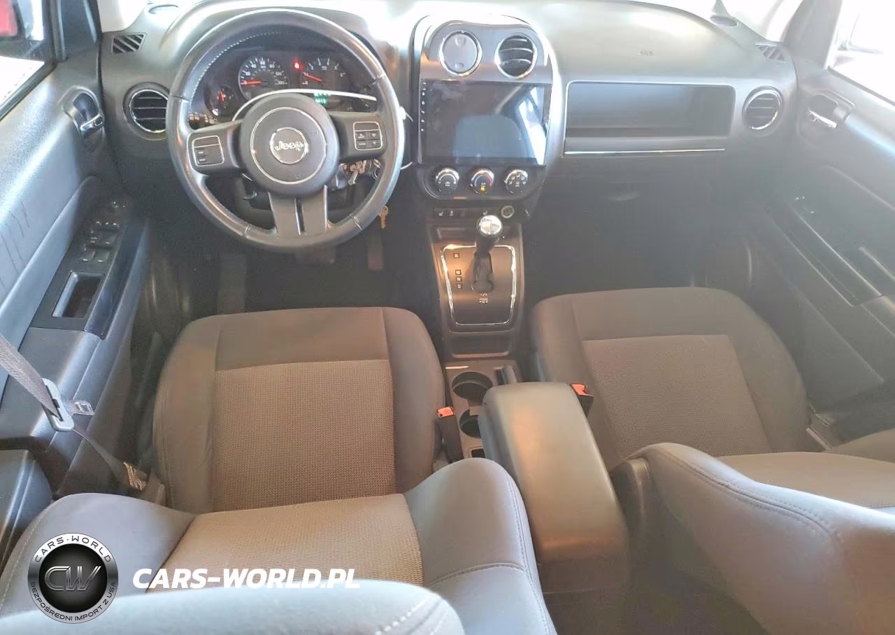 2012 Jeep Compass Latitude VIN:1C4NJCEA3CD627147 - 8