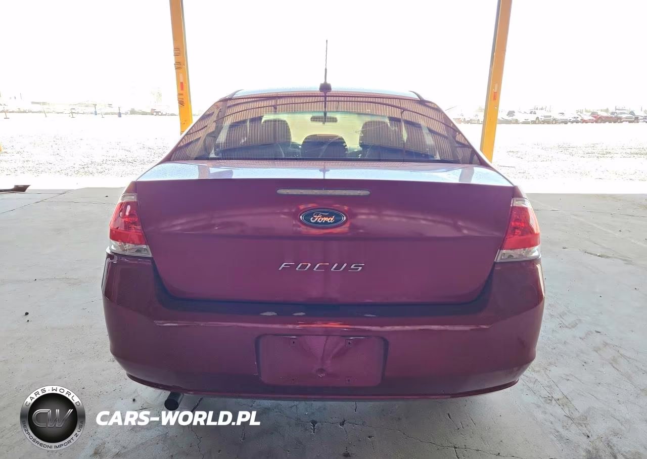 2011 Ford Focus S VIN:1FAHP3EN2BW103740 - 6