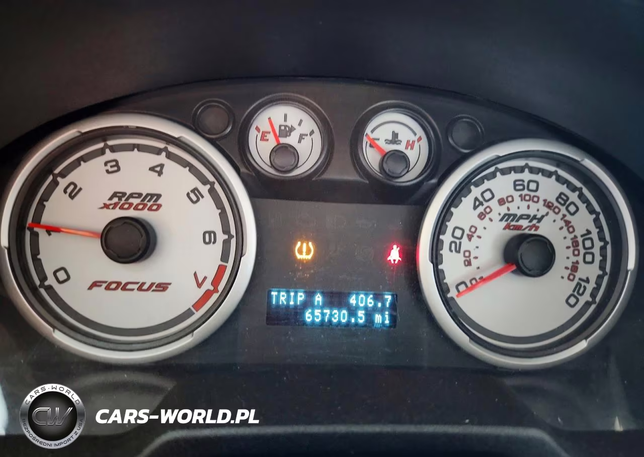 2011 Ford Focus S VIN:1FAHP3EN2BW103740 - 9