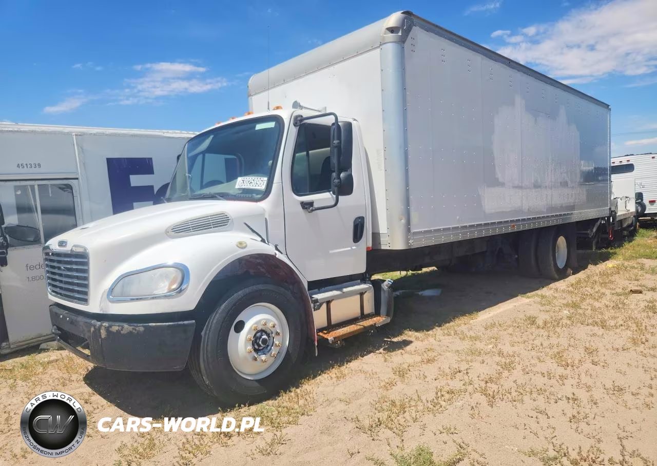 2015 Freightliner Business Class M2 Box Truck