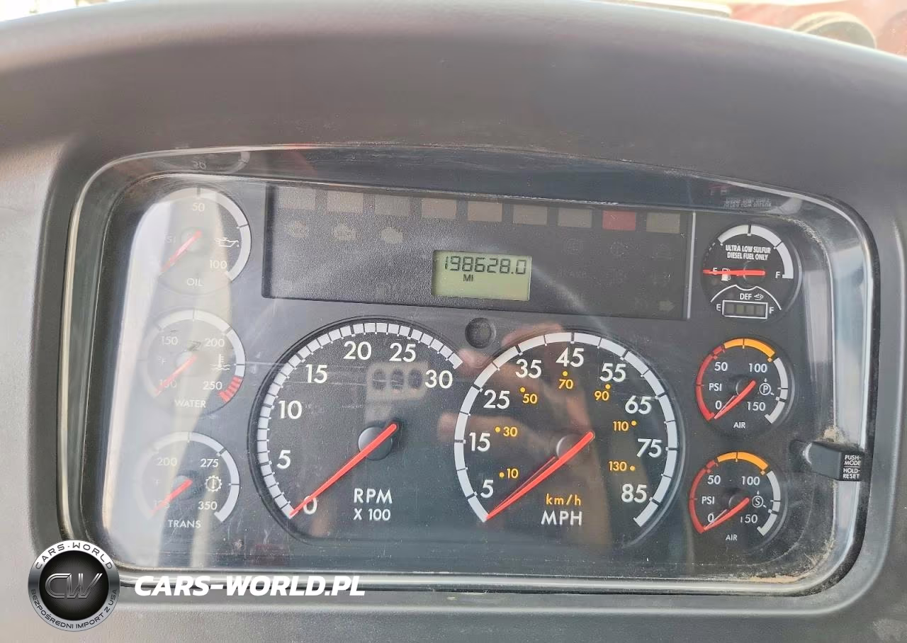 2015 Freightliner Business Class M2 Box Truck VIN:3ALACWDT8FDGA5275 - 9