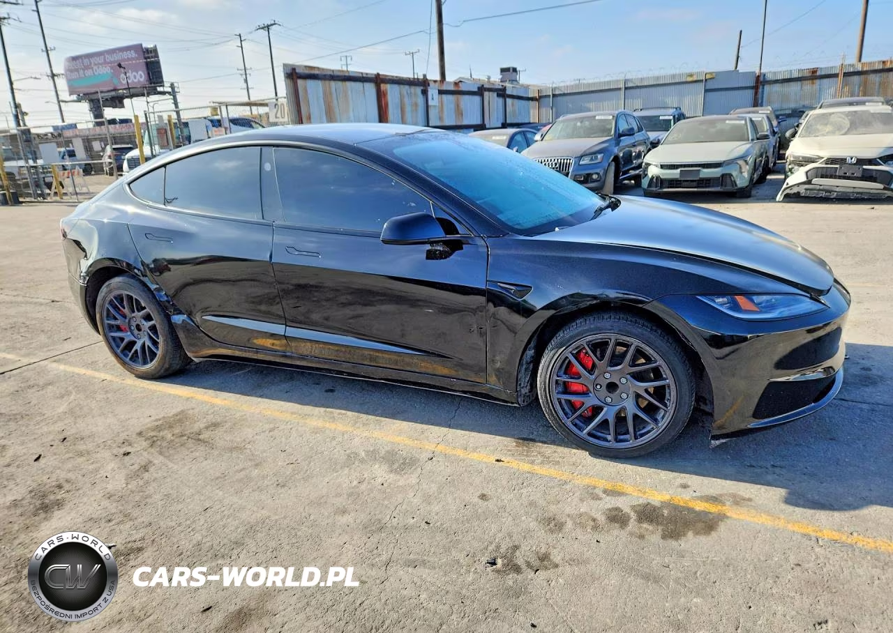 2025 Tesla Model 3 VIN:5YJ3E1EA3SF980608 - 4