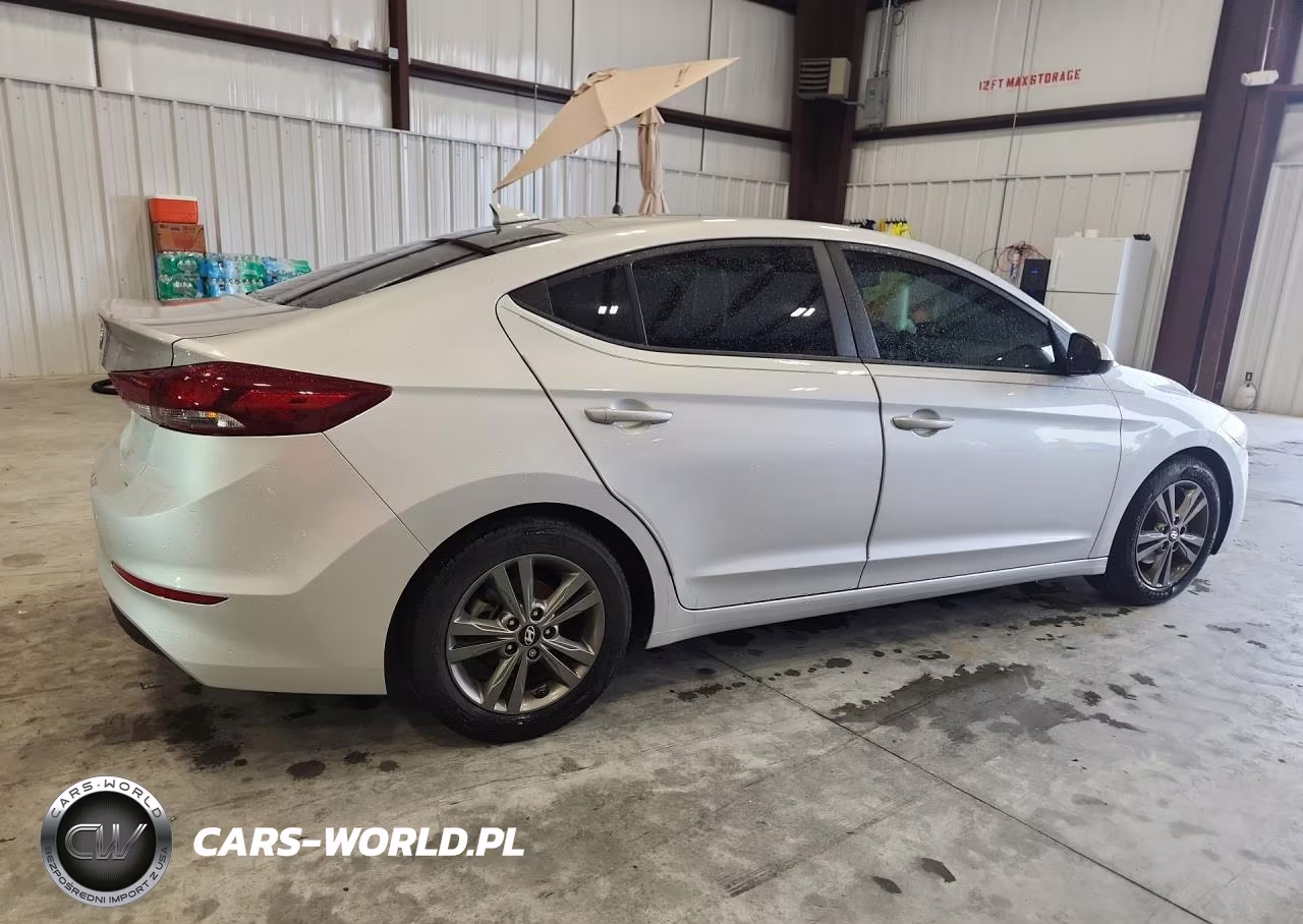 2018 Hyundai Elantra Sel VIN:5NPD84LF9JH227578 - 3