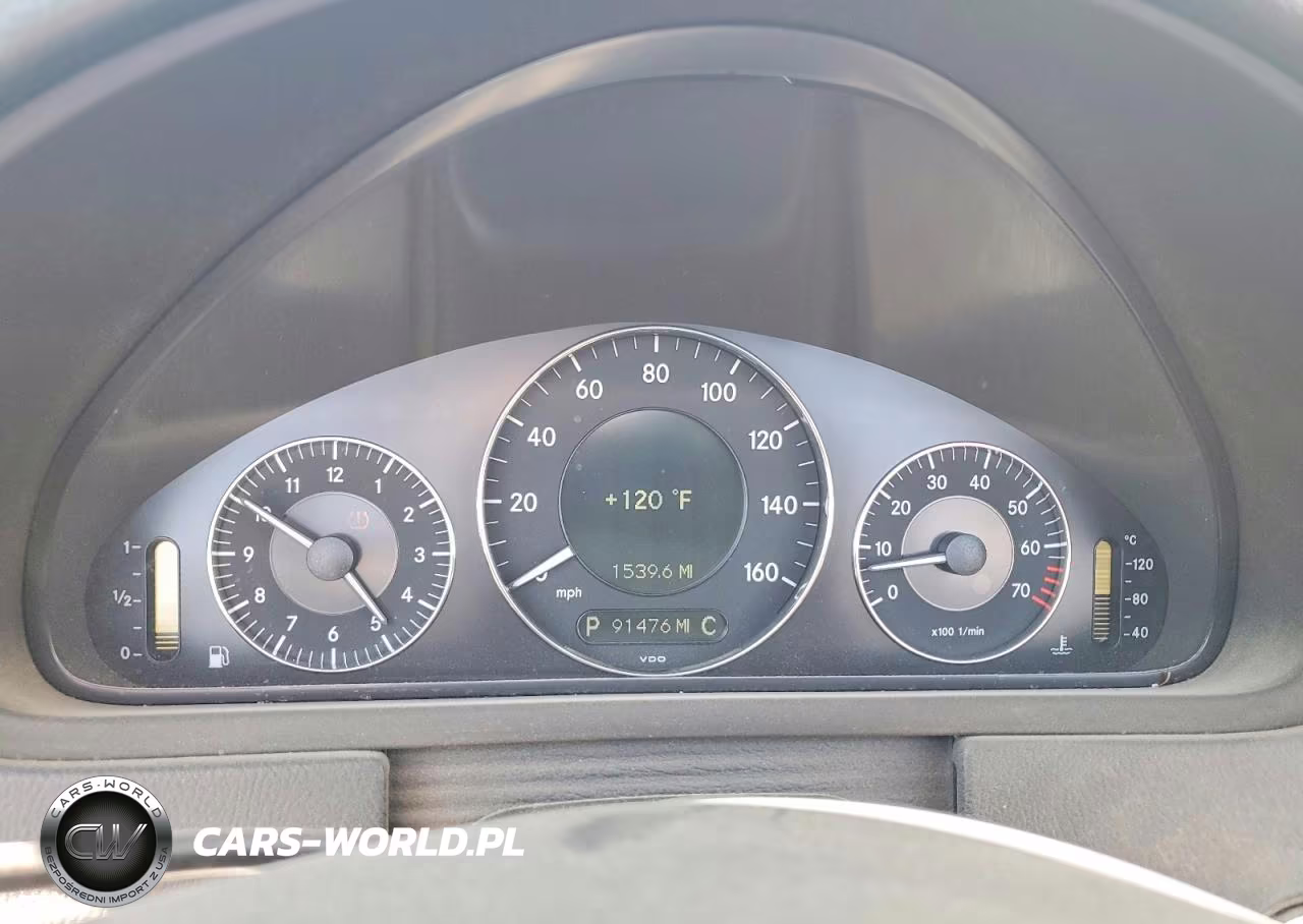 2008 Mercedes-Benz Clk 550 VIN:WDBTK72F38T092974 - 9