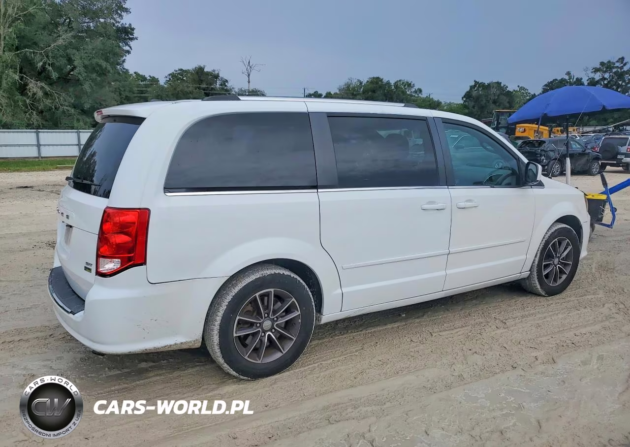 2015 Dodge Grand Caravan Sxt VIN:2C4RDGCGXFR509671 - 3