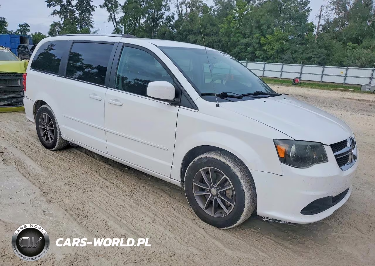 2015 Dodge Grand Caravan Sxt VIN:2C4RDGCGXFR509671 - 4