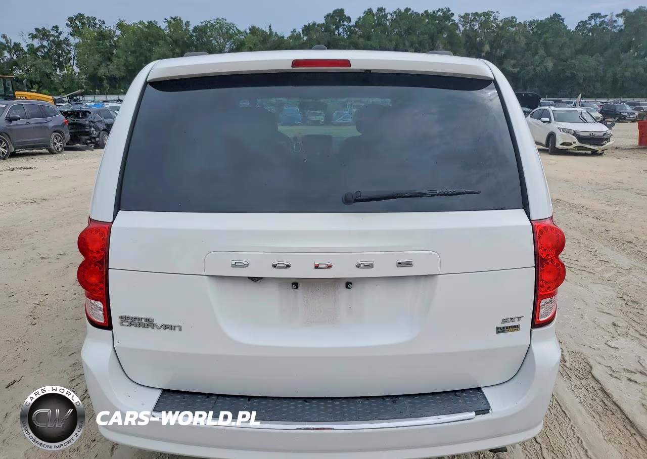 2015 Dodge Grand Caravan Sxt VIN:2C4RDGCGXFR509671 - 6