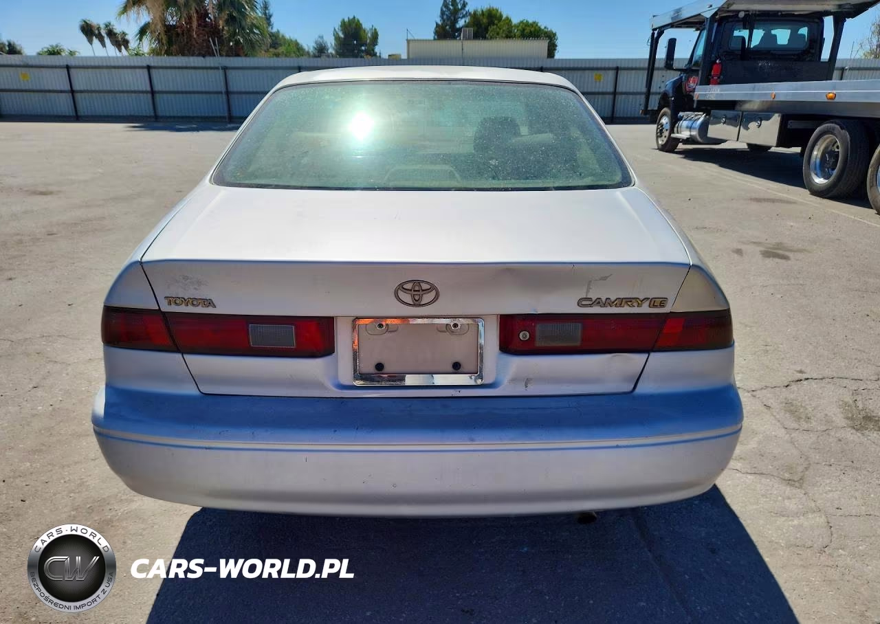 1999 Toyota Camry Le VIN:4T1BG28KXXU488667 - 6