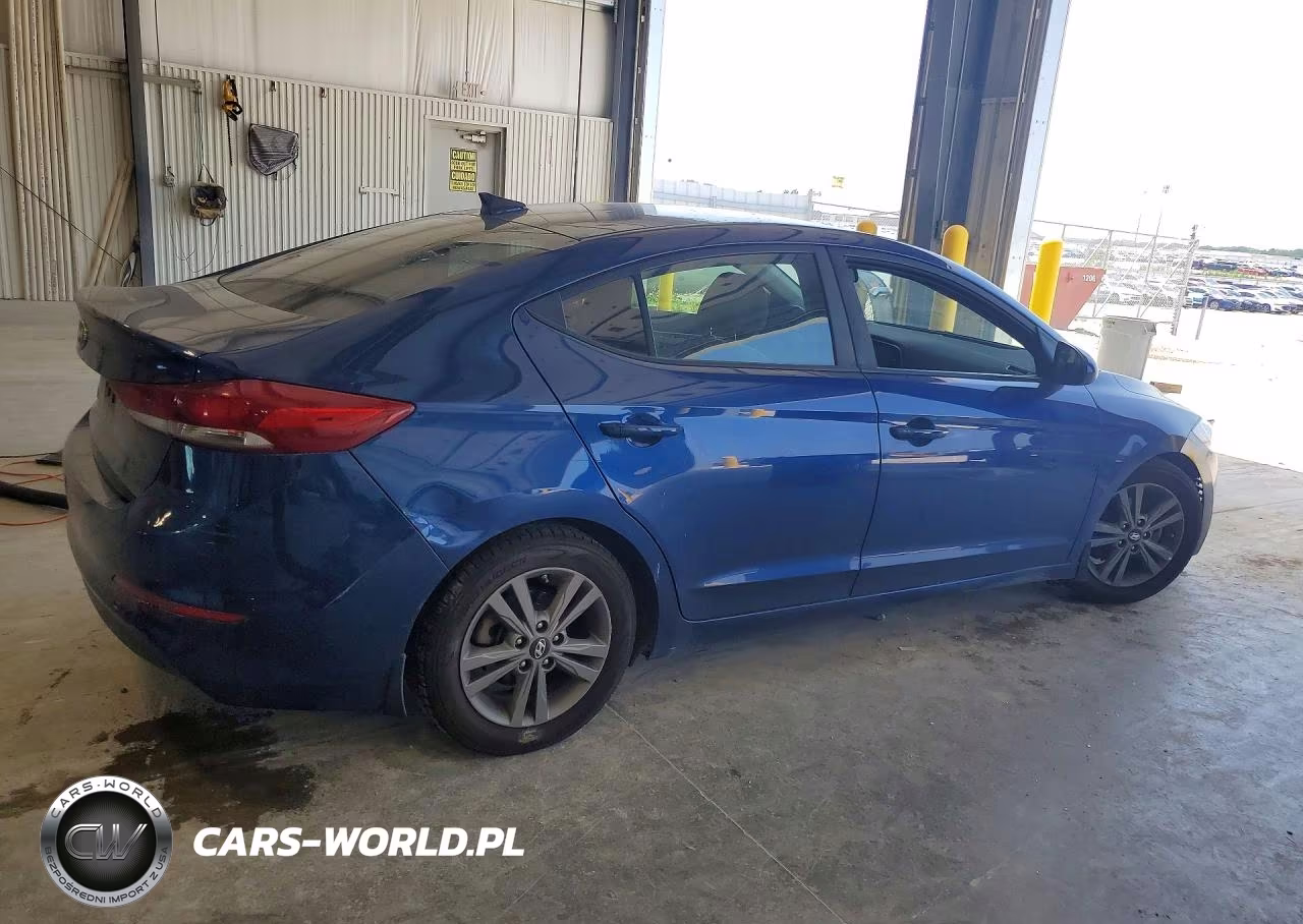 2018 Hyundai Elantra Sel VIN:5NPD84LF4JH341648 - 3