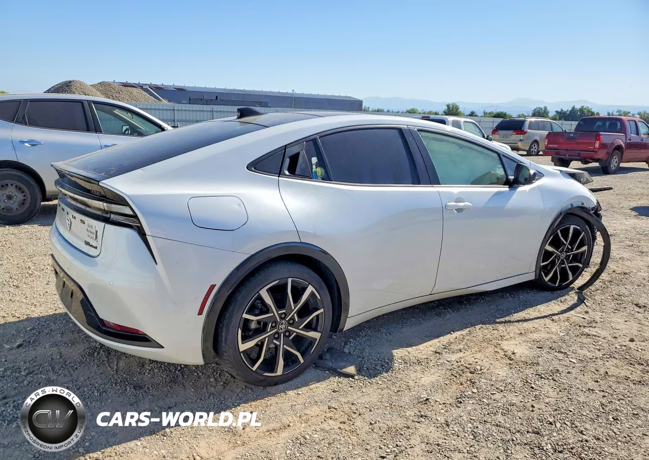 2023 Toyota Prius Prime Xse VIN:JTDACACU8P3006024 - 3