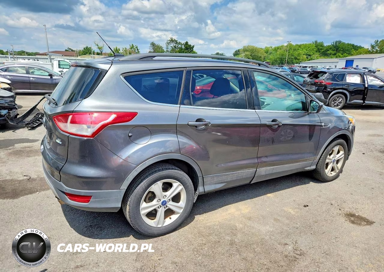 2015 Ford Escape Se VIN:1FMCU9G93FUB22844 - 3