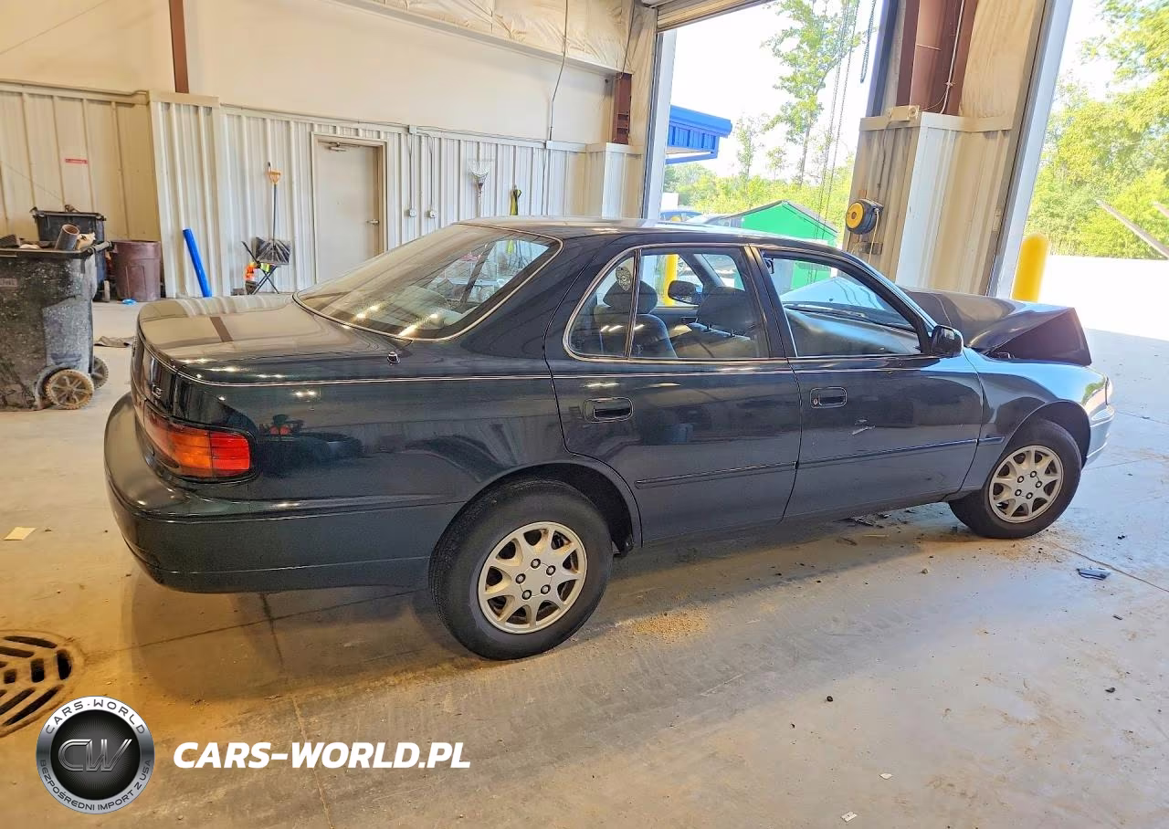 1992 Toyota Camry Le VIN:JT2SK12EXN0017387 - 3