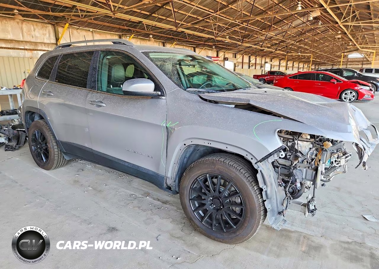 2019 Jeep Cherokee Latitude Plus VIN:1C4PJLLB0KD202889 - 4
