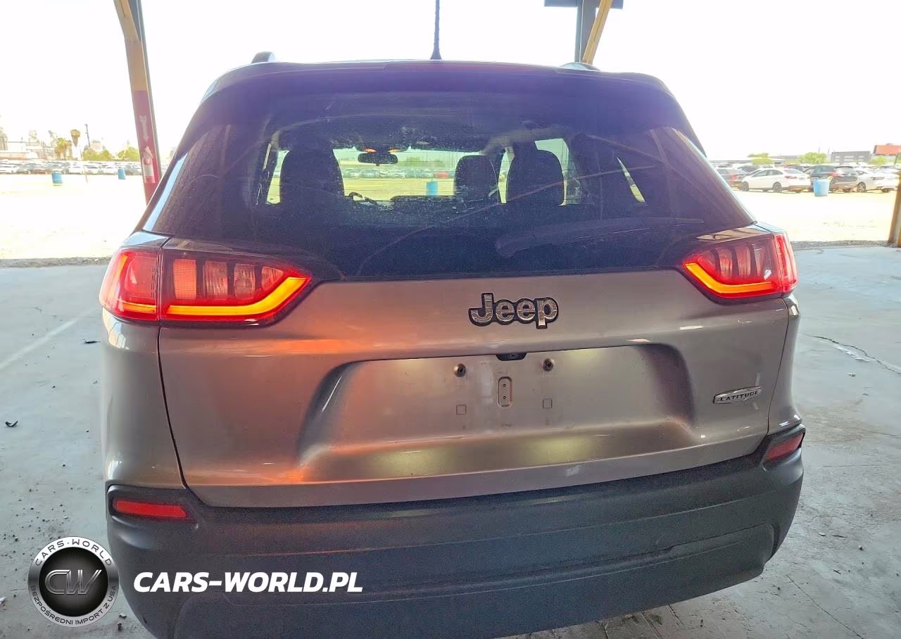 2019 Jeep Cherokee Latitude Plus VIN:1C4PJLLB0KD202889 - 6