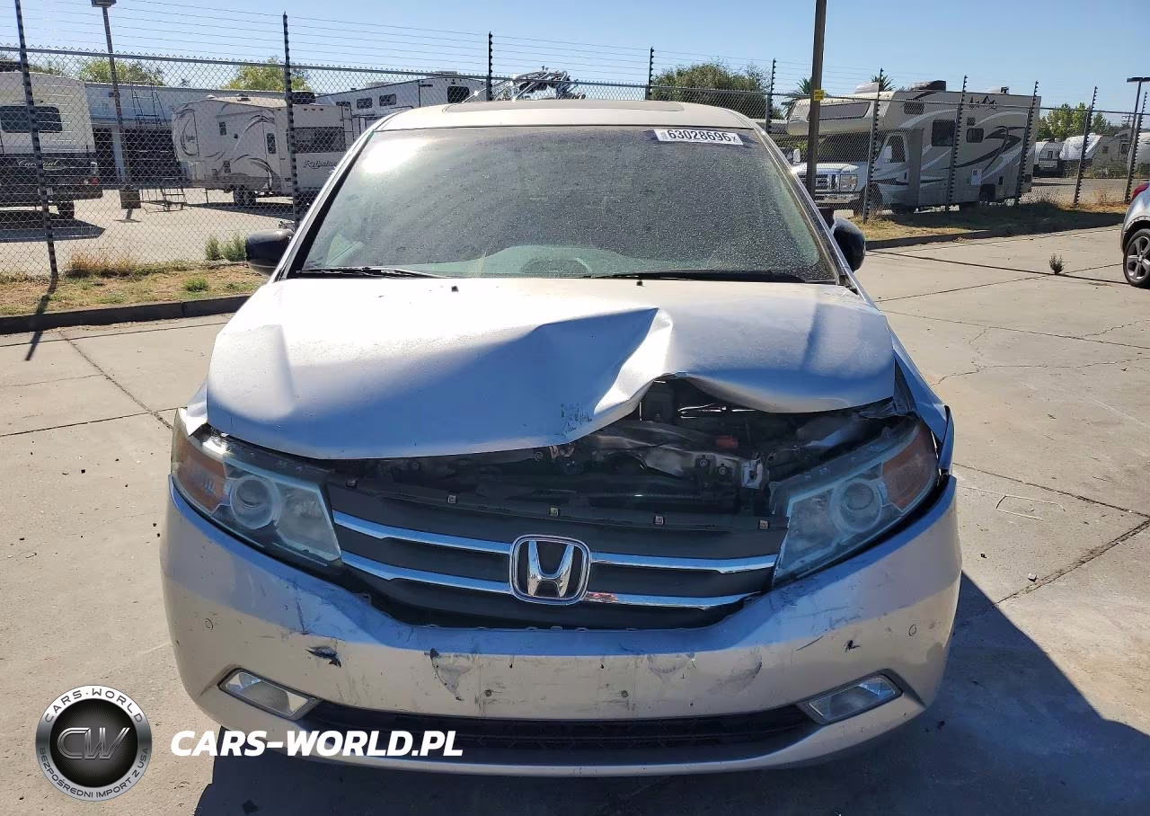 2013 Honda Odyssey Touring VIN:5FNRL5H91DB015838 - 5