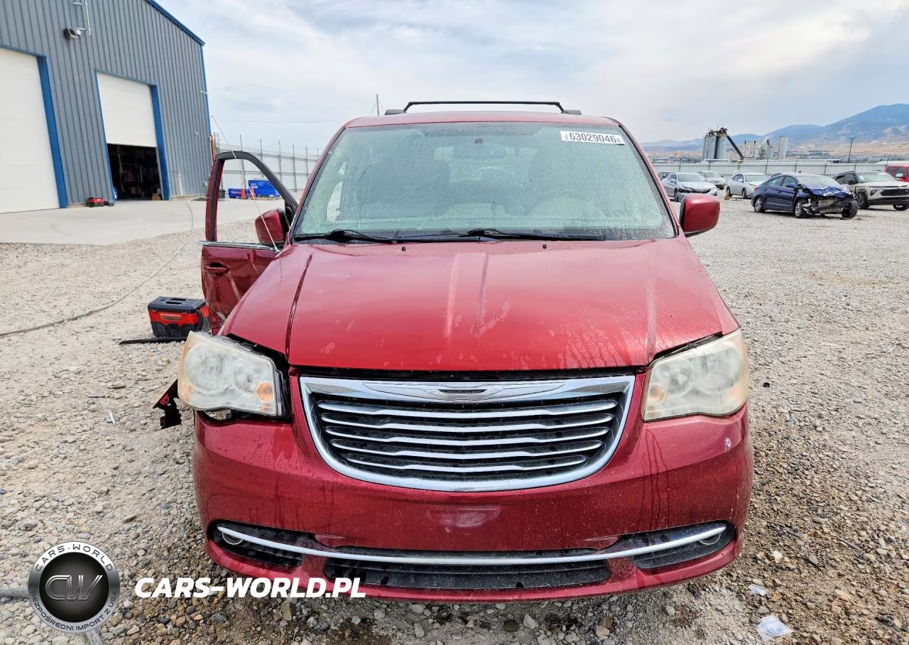 2013 Chrysler Town & Country Touring VIN:2C4RC1BG3DR779128 - 5