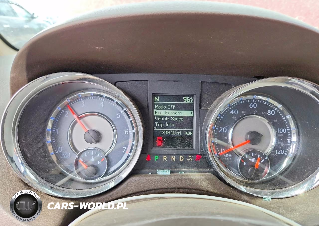 2013 Chrysler Town & Country Touring VIN:2C4RC1BG3DR779128 - 9