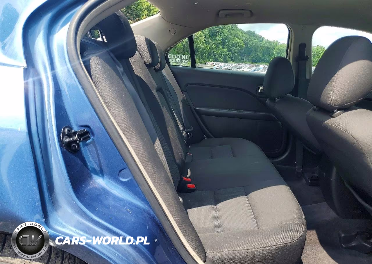 2010 Ford Fusion Se VIN:3FAHP0HA3AR223829 - 10