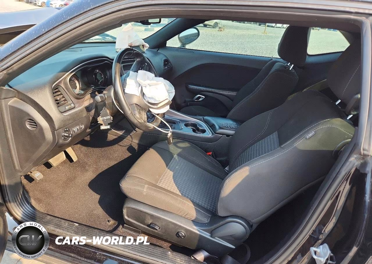 2020 Dodge Challenger Sxt VIN:2C3CDZAG6LH210589 - 7