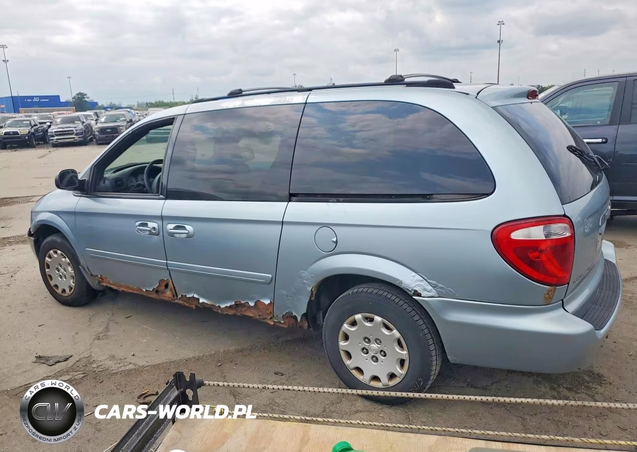 2004 Chrysler Town & Country Lx VIN:2C4GP44R84R618088 - 2
