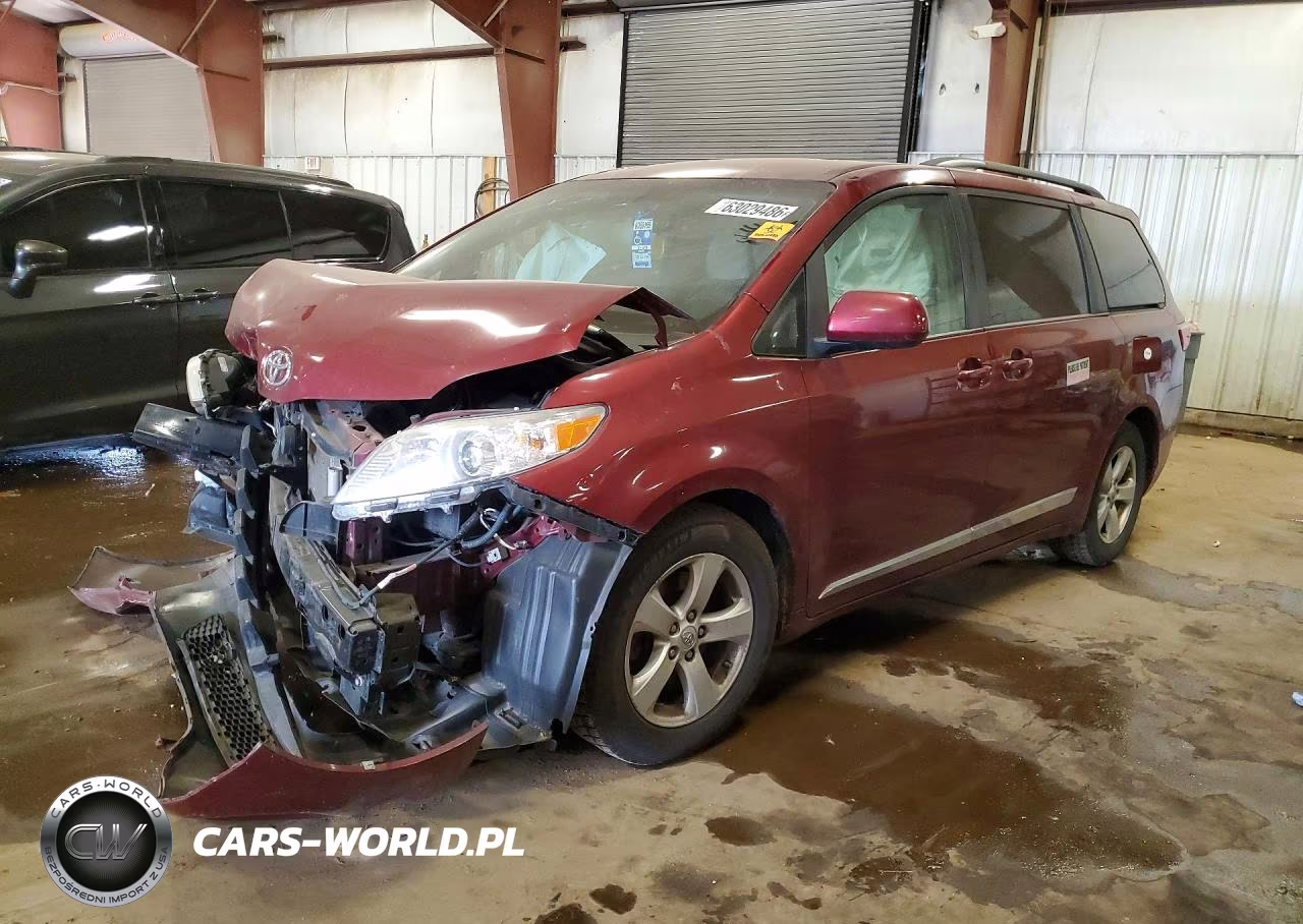 2015 Toyota Sienna Le